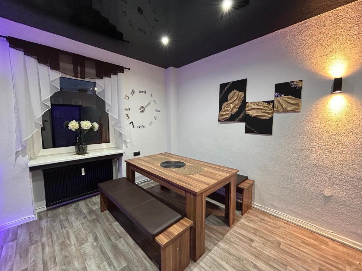 Apartment In Schalke เกลเซนเคียร์เคน ภายนอก รูปภาพ